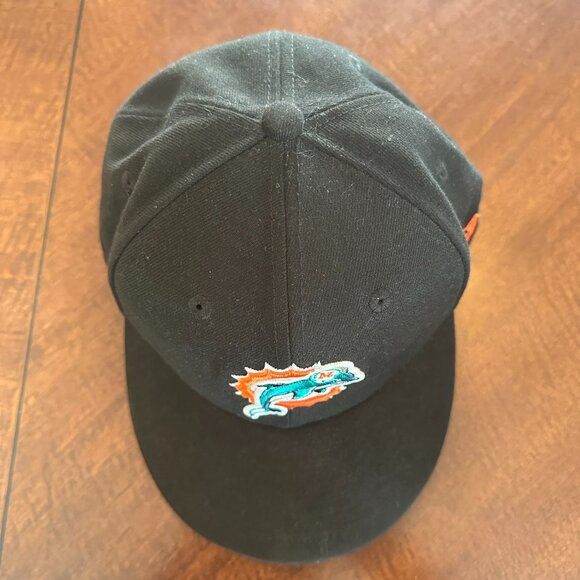 Miami Dolphins New Era 59FIFTY Black Fitted Hat Size 7 1/4 NFL - Picture 4 of 4